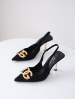 Escarpin Julia Slingback 3722 à bout pointu, en polyester, avec un talon de 9 cm apporte une touche de sophistication à toute tenue.