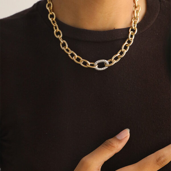 Collier 129_O