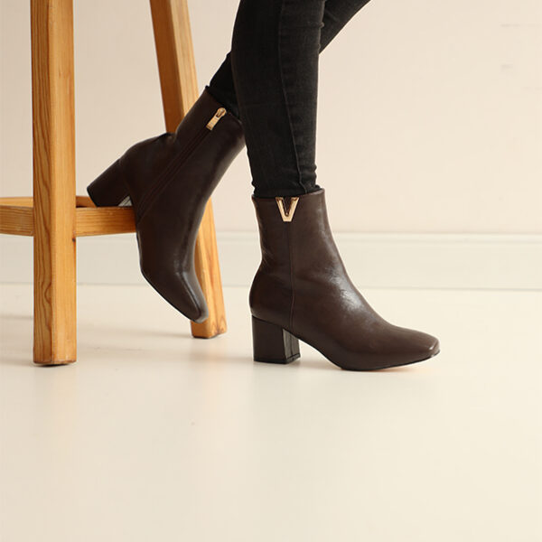 Boots Julia J-18B