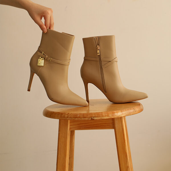 Boots Julia J-38