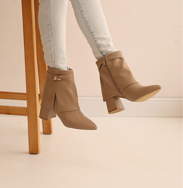 Boots Julia J-12