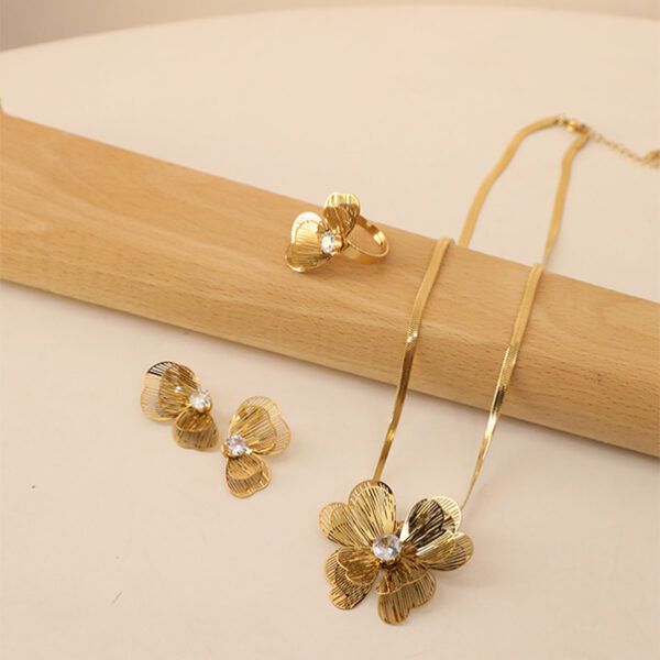 Parure 603_FLR