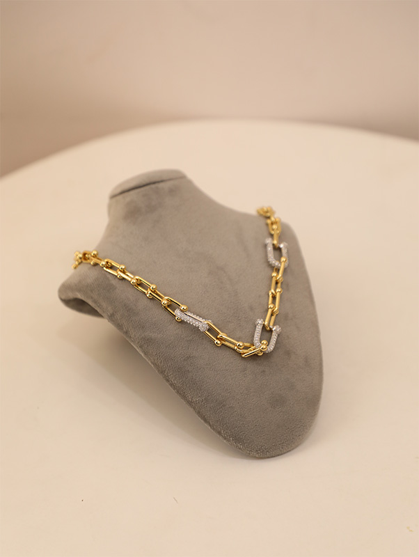 0C7A8086 Parure 604 – Image 1