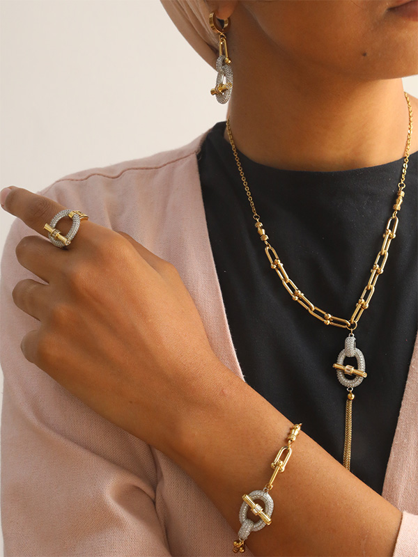 0C7A8213 Parure 619 – Image 1