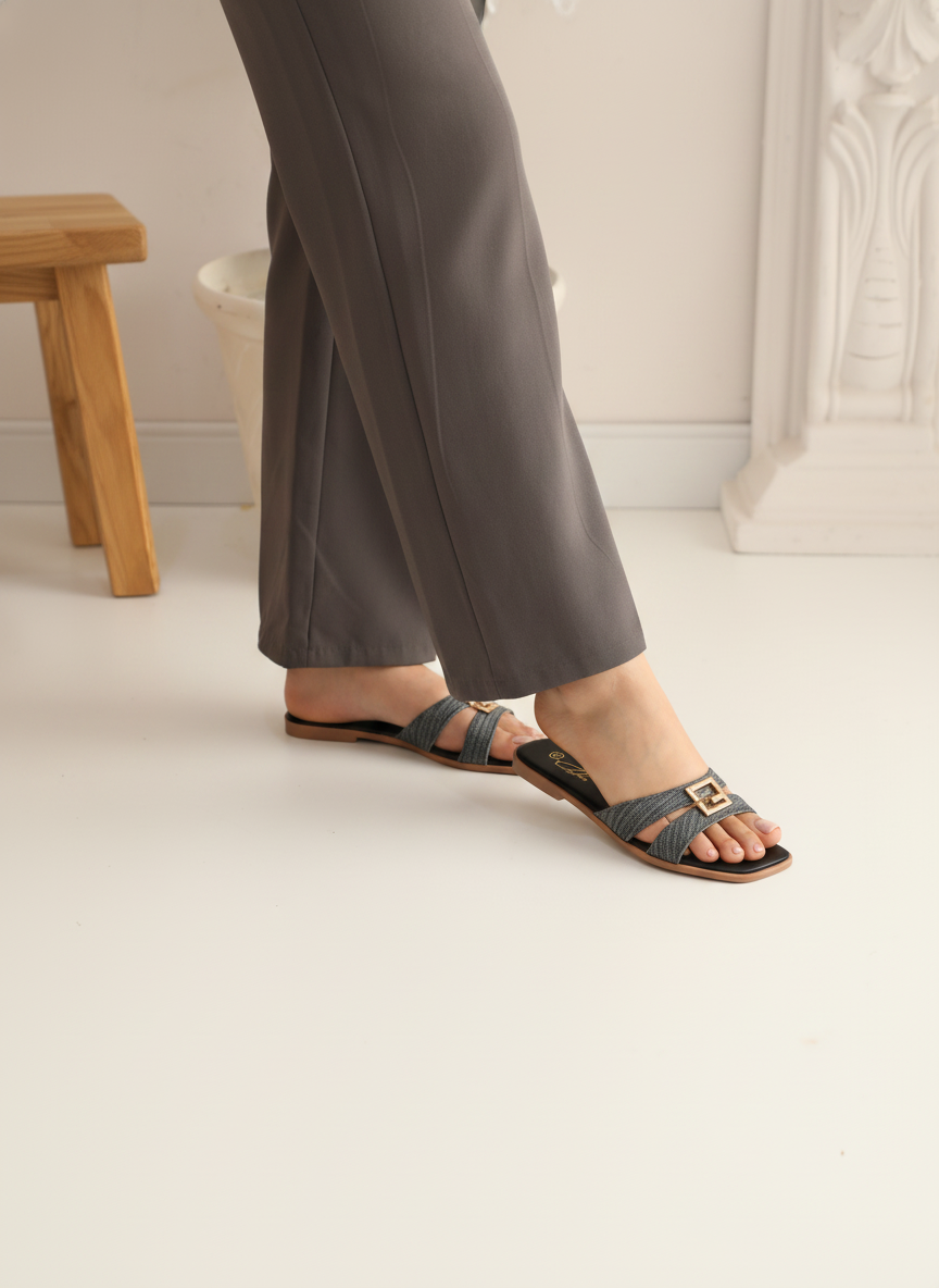 0C7A0388 Mule Julia 0073-5 – Image 1